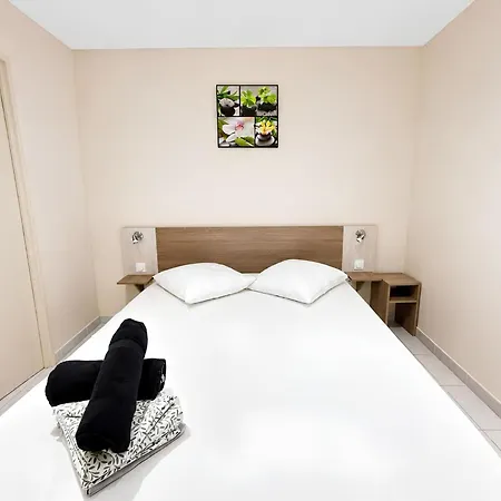 Les Palmiers - Piscine - Wi-fi - Clim&parking Appartement *