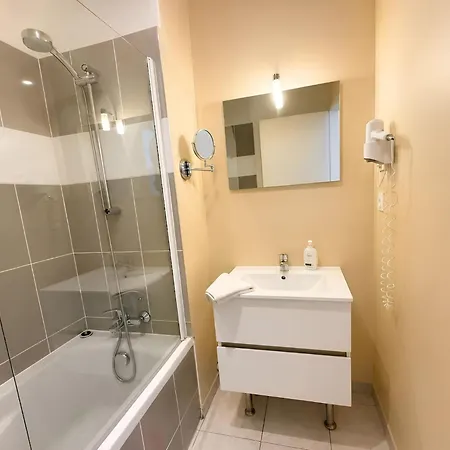 Les Palmiers - Piscine - Wi-fi - Clim&parking Appartement Agde